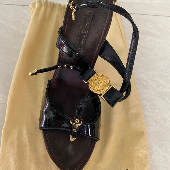 Louis Vouitton Heels - Picture 2 of 3